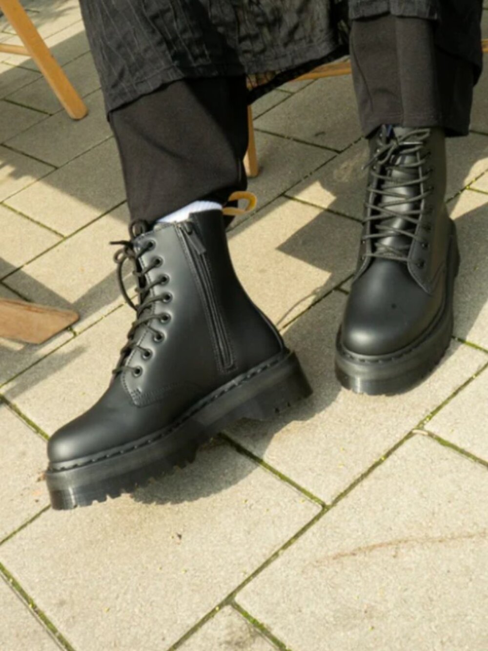 Dr. Martens V Jadon II Mono Felix Rub Off